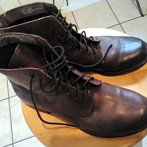 Born Lace Up Distressed Ankle Boot Women's SZ 10